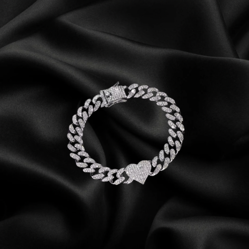 Single heart Cuban link anklet